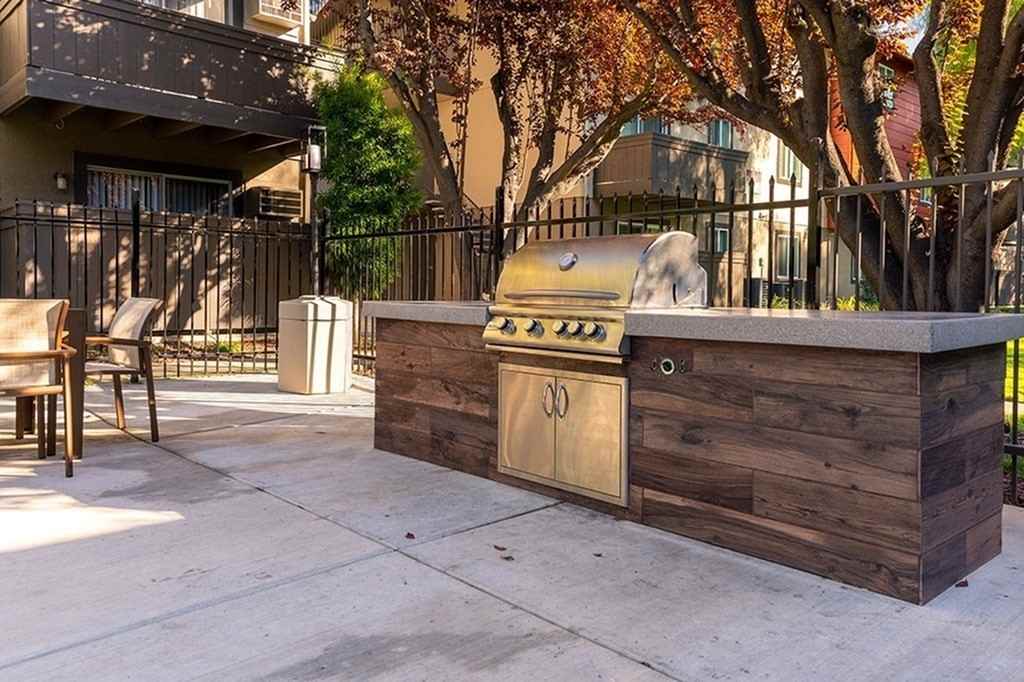 Diablo View Apartments - Photo 7 of 37