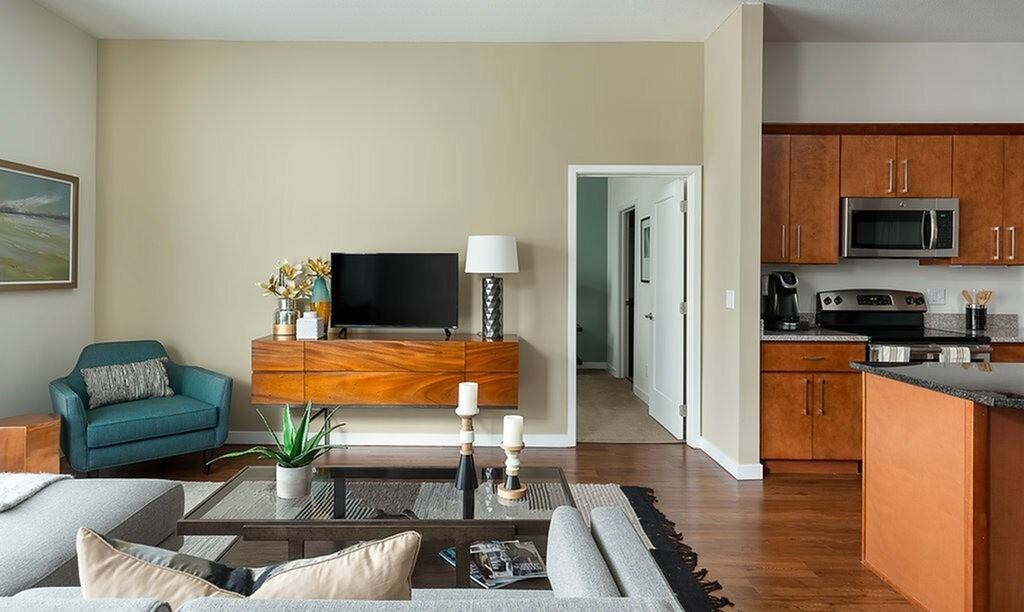 Domain City Center - Photo 7 of 50