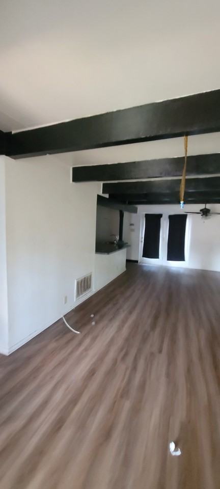 824 N 70th St - Photo 2 of 17