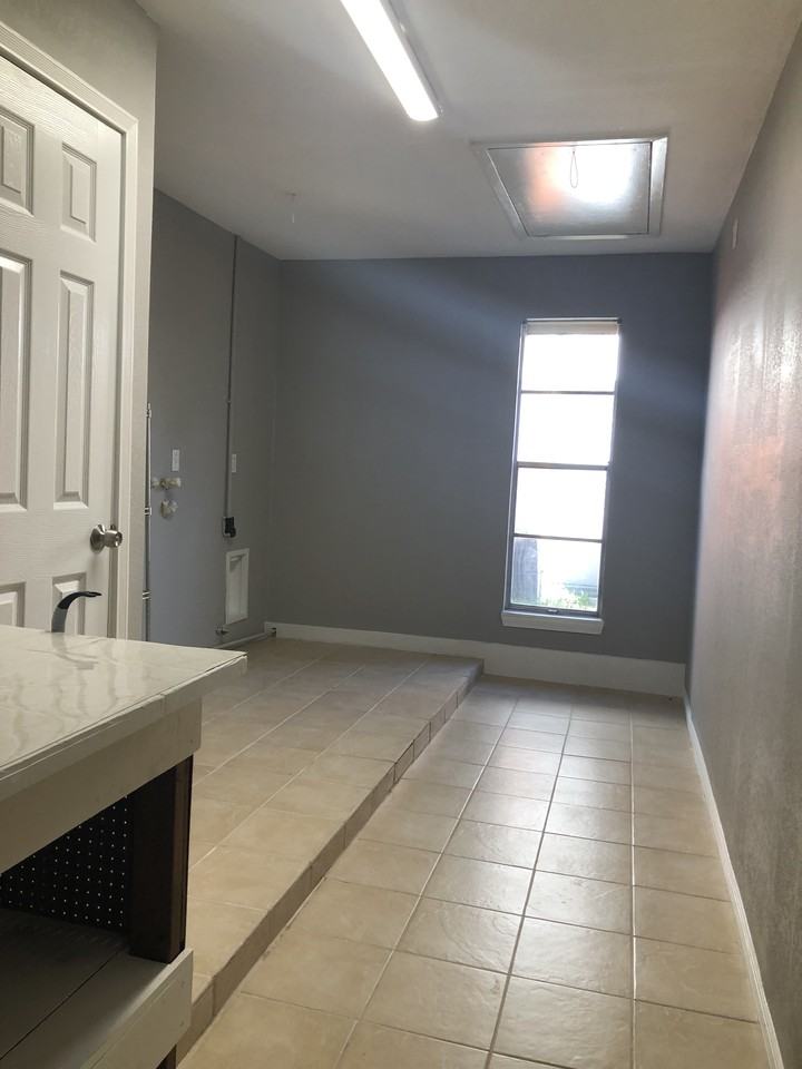 1501 Bahama Dr #NA - Photo 2 of 7