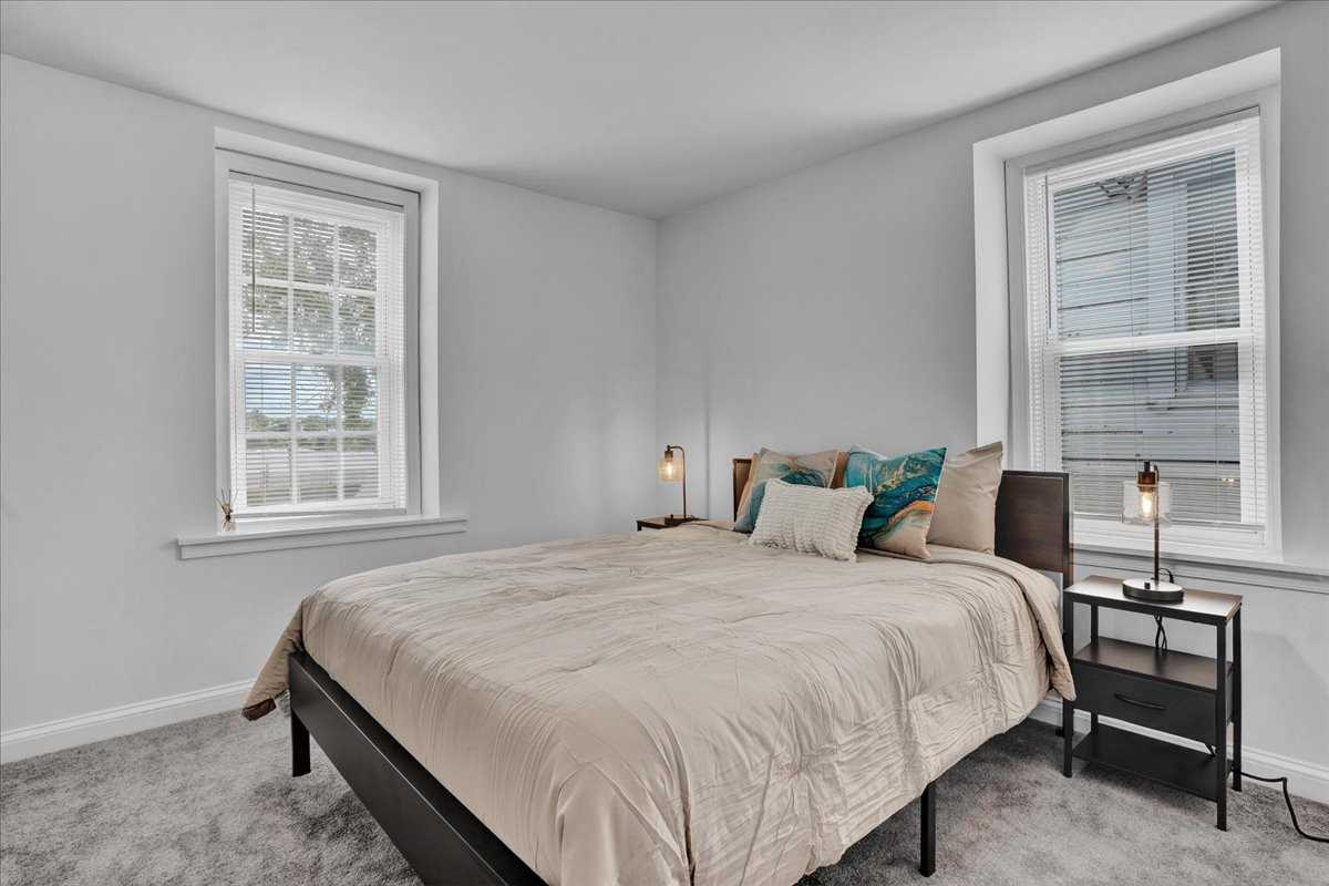 468 E Walnut Ln #3 - Photo 2 of 20