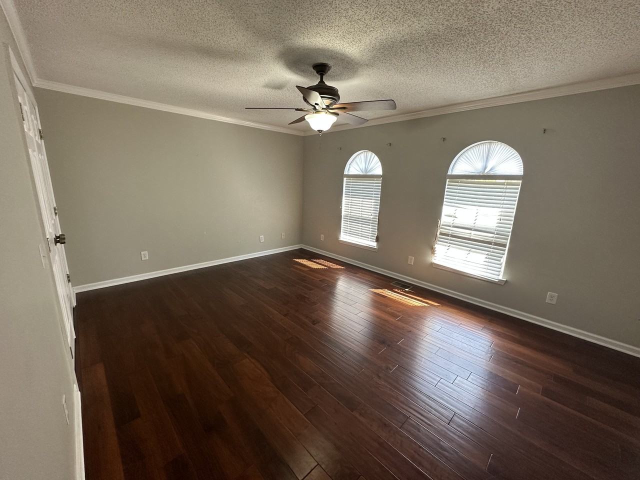 1699 Burnt Oak Dr #199 - Photo 3 of 6