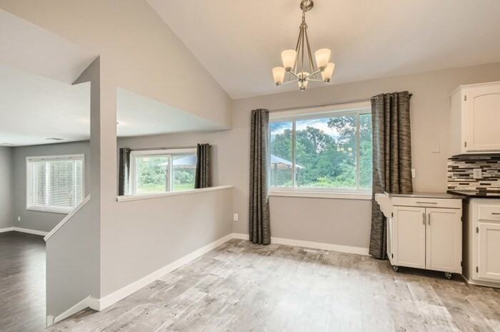 3804 Keri Ann Ln - Photo 2 of 19