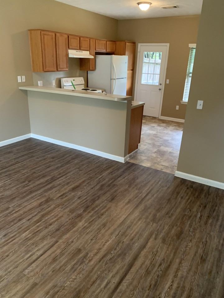24774 Penny Ln Spc B #B - Photo 7 of 11
