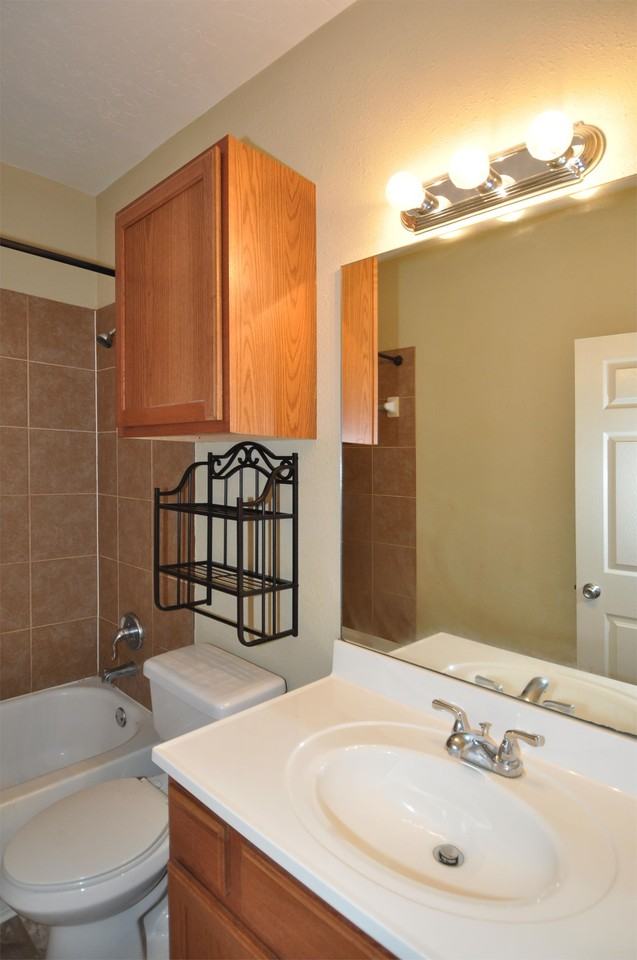 24774 Penny Ln Spc B #B - Photo 4 of 11
