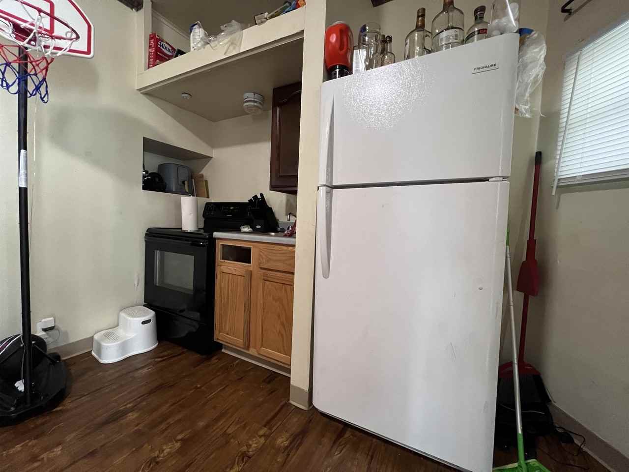 445 Baird Street #A - Photo 2 of 8