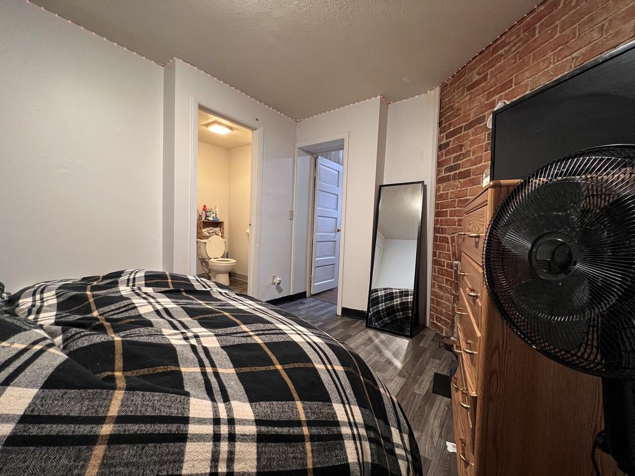 445 Baird Street #A - Photo 5 of 8