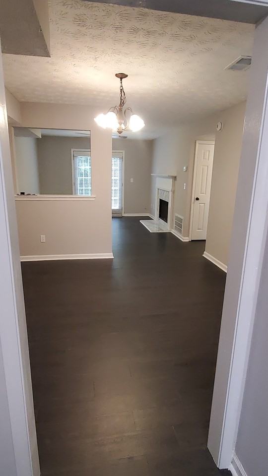 6540 Wellington Chase Court - Photo 3 of 12