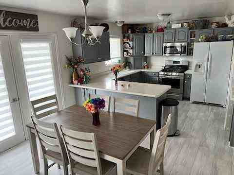 185 N Redview Dr #1 - Photo 3 of 6