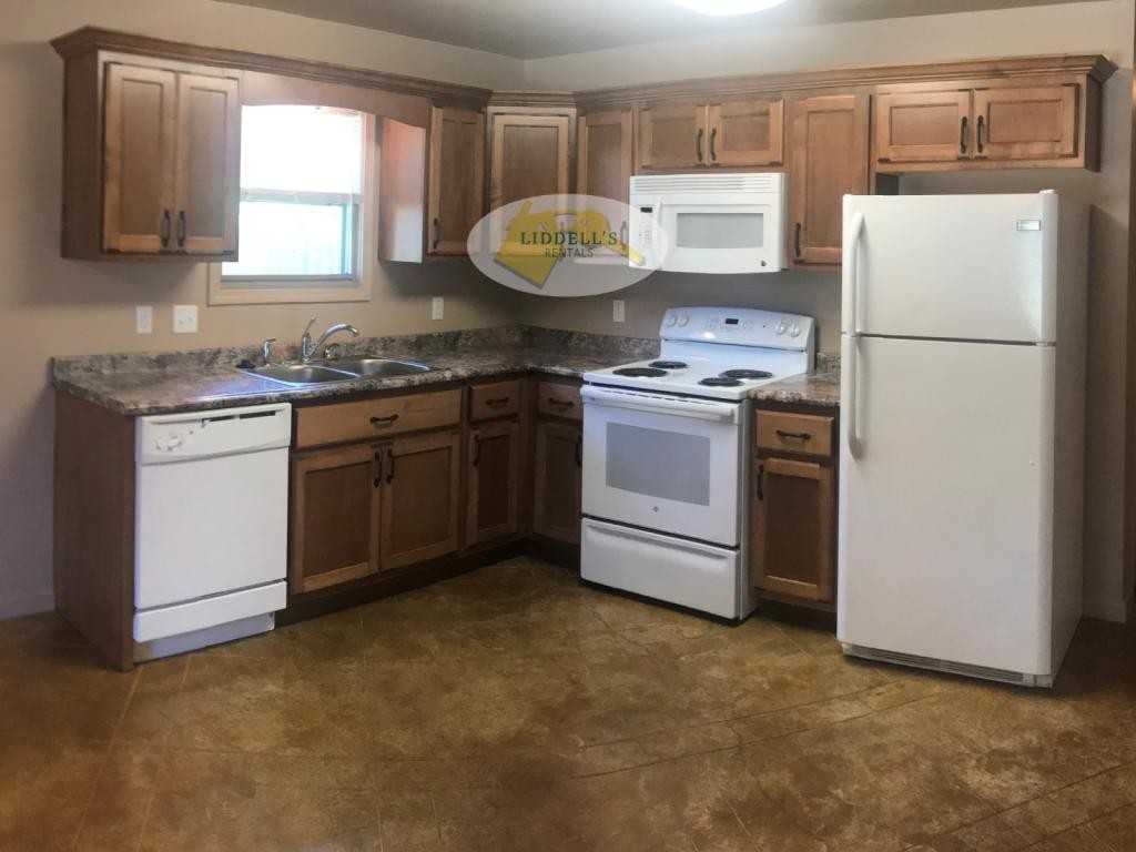 506 West Mueller Street - Photo 3 of 10