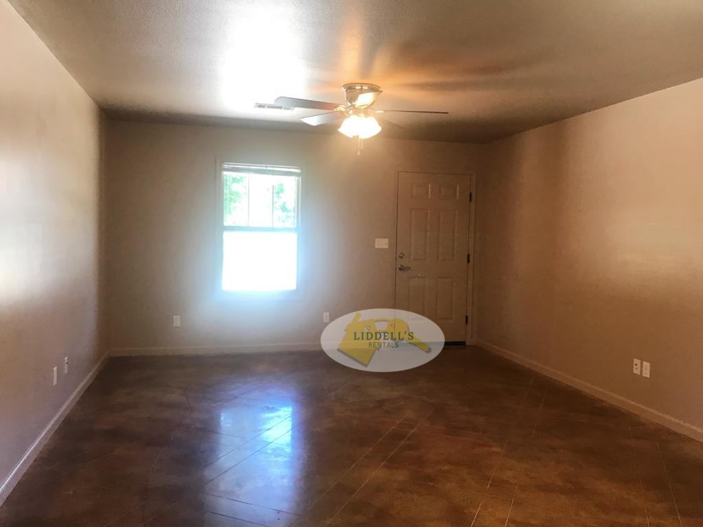 506 West Mueller Street - Photo 2 of 10