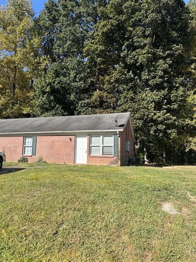1230 Berdine Way - Photo 3 of 9