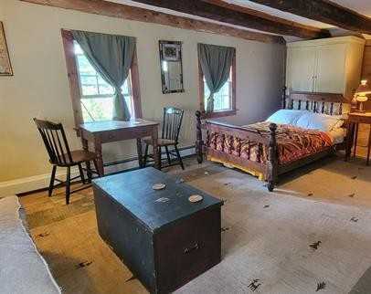 51 West Rd - Photo 3 of 15