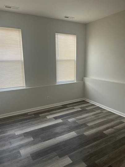 1711 E 25th St - Photo 3 of 4