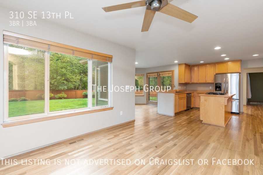 310 Se 13th Pl - Photo 3 of 42