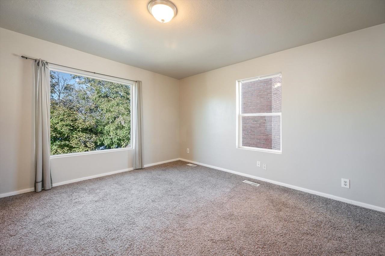 2318 Jefferson AvenueUnit 2 #2 - Photo 4 of 13