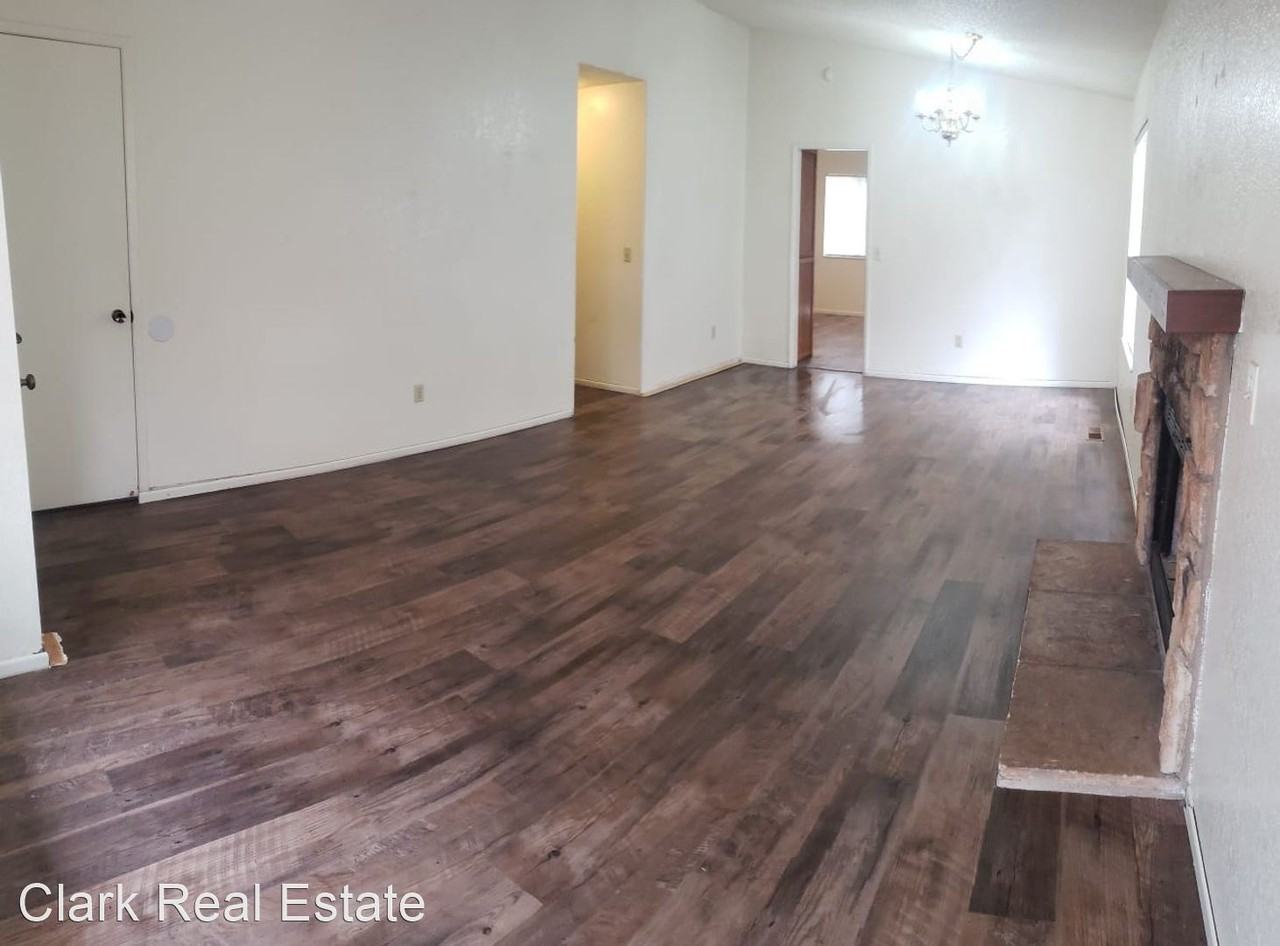 1698 Bluehaven Dr - Photo 2 of 18