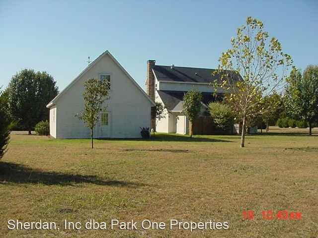 7039 County Road 424 - Photo 3 of 13