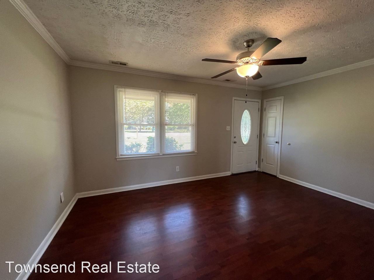 7143 Stoney Point Rd - Photo 3 of 18