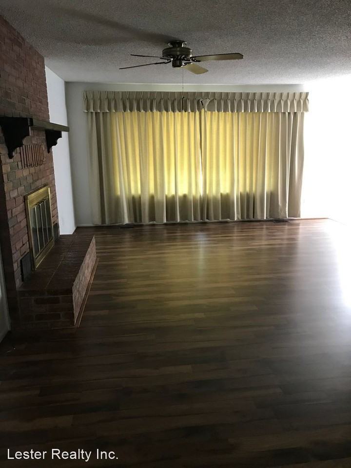 1798 Dawn Dr - Photo 3 of 13