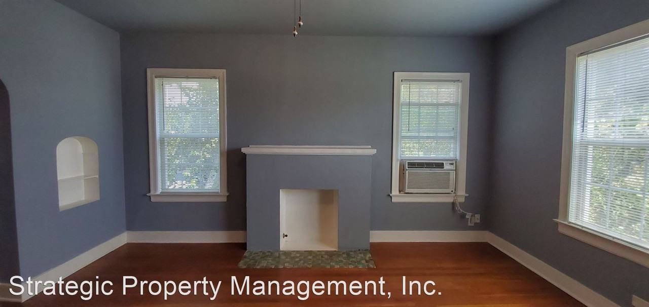 103 Blue Bonnet Blvd - Photo 3 of 13