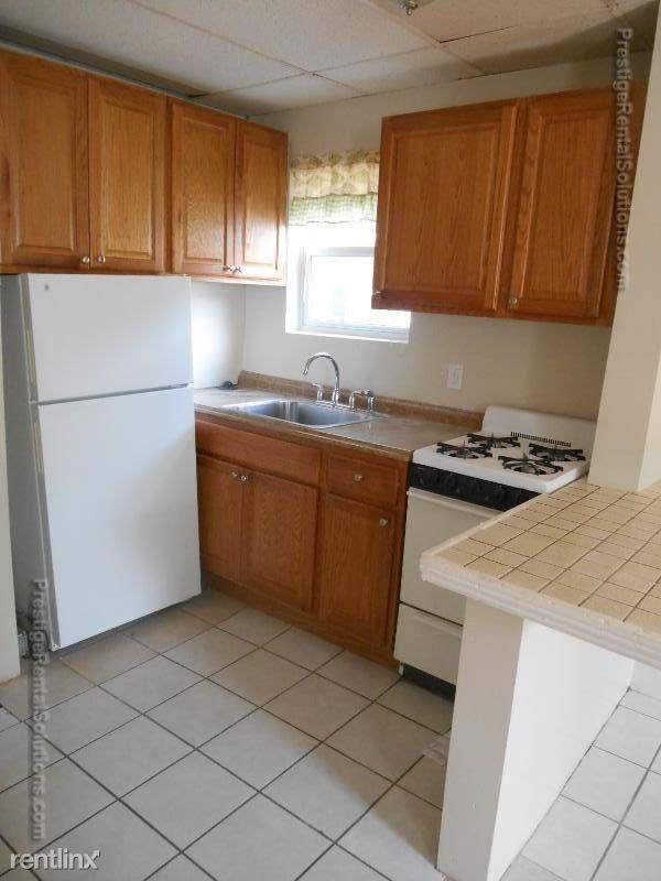 34 Trident Ave - Photo 3 of 5