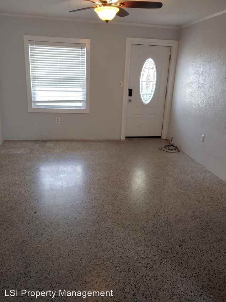 101 Azalea Dr - Photo 2 of 15