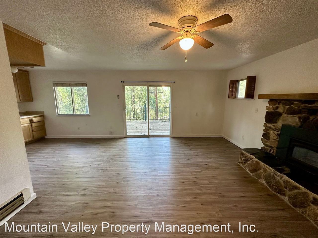 George Court - Photo 3 of 16