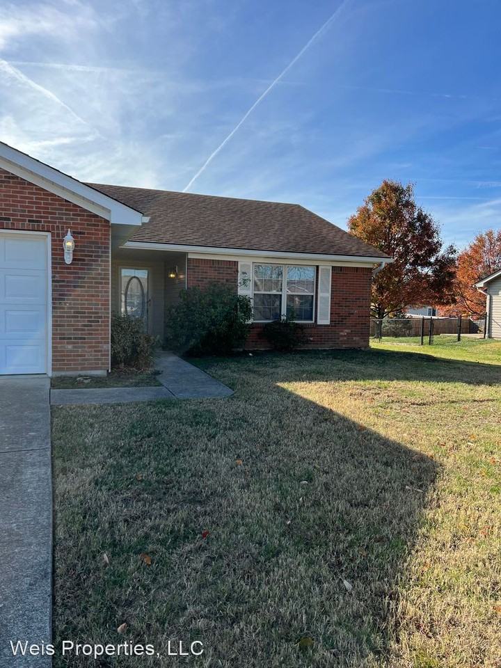 1210 Pebble Creek Dr - Photo 2 of 29