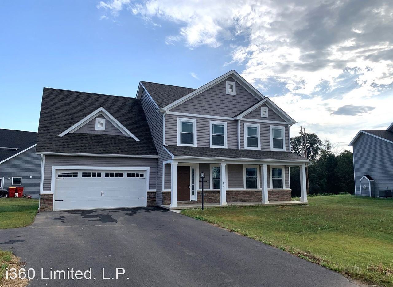 1702 Treeline Dr - Photo 3 of 49