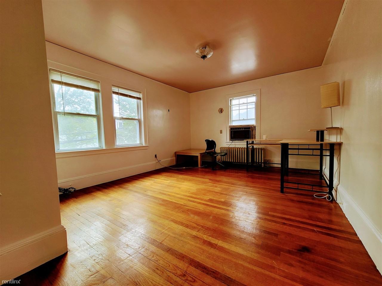 29 Embassy Rd - Photo 2 of 16
