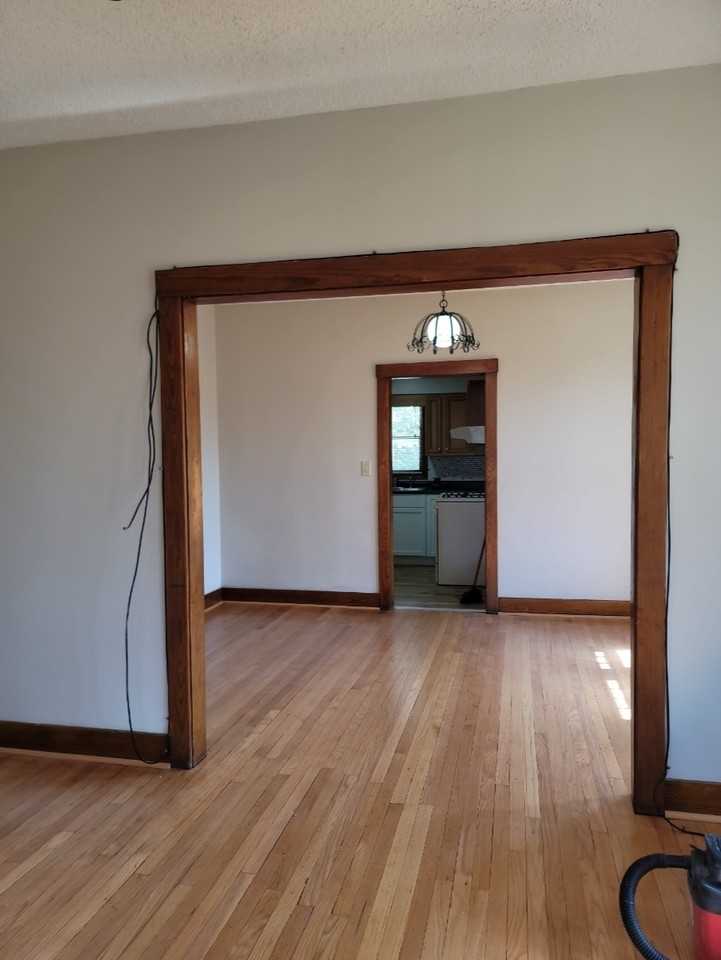211 Elgin Road S Channing St #2 - Photo 3 of 9