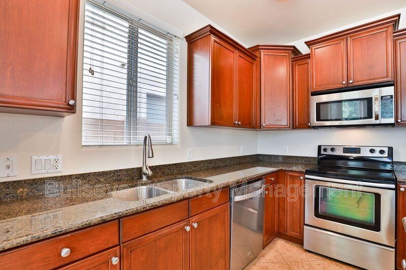 3474 E Liberty Ln - Photo 7 of 29