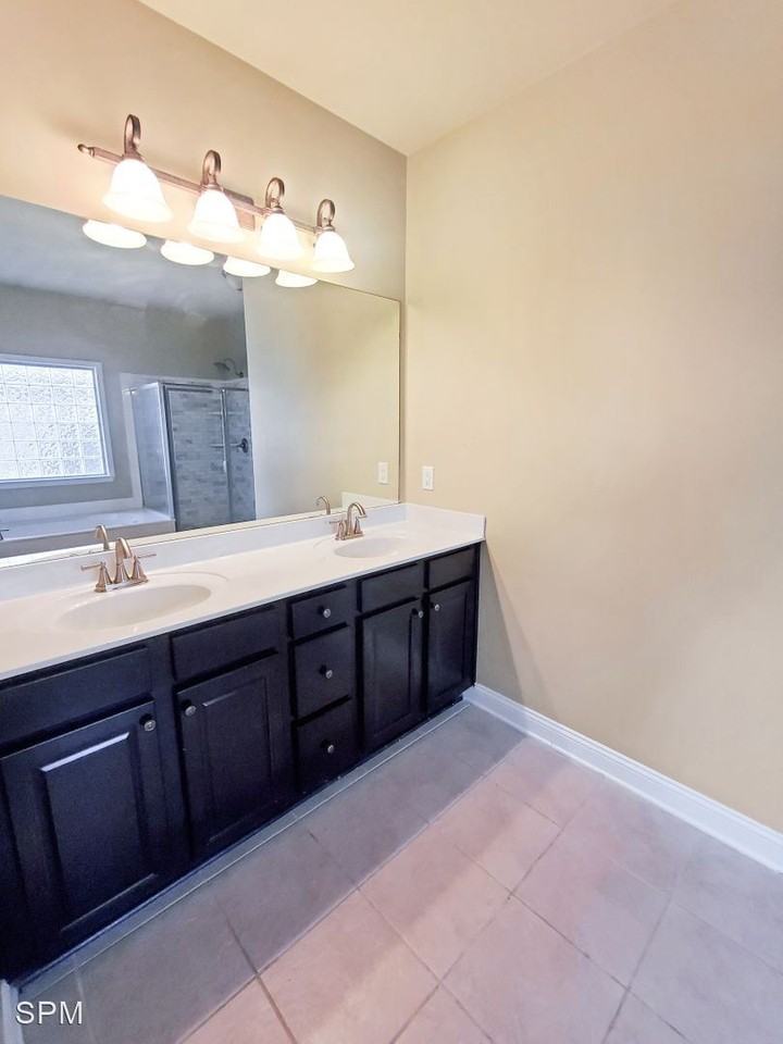 204 Pebble Creek Dr Sw - Photo 2 of 28