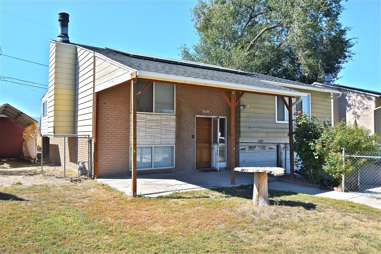 1539 W Van Buren Cir - Photo 3 of 40