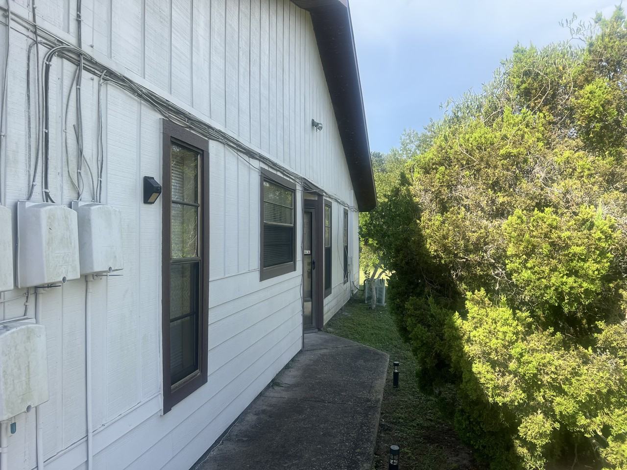 7266 Pond Cir - Photo 2 of 14