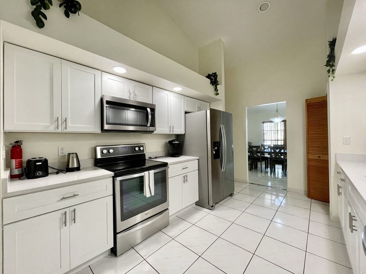 4710 Cresson Ct - Photo 6 of 35