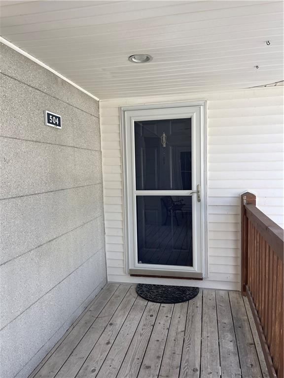 504 Island View Dr #504 - Photo 3 of 22