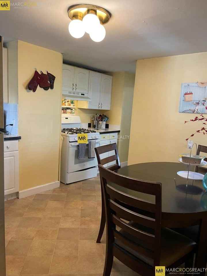 Dorchester St 337, Boston, MA 02127 3 Bedroom Apartment for Rent