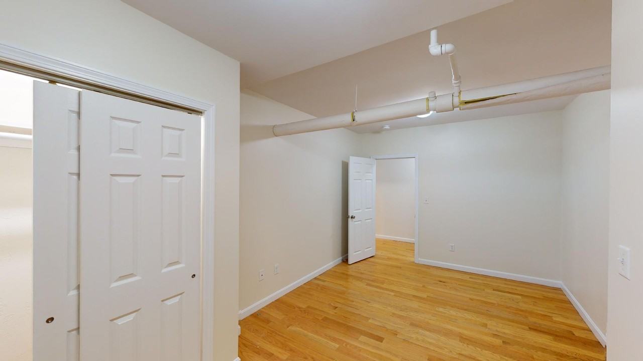 1640 Commonwealth Ave - Photo 3 of 14