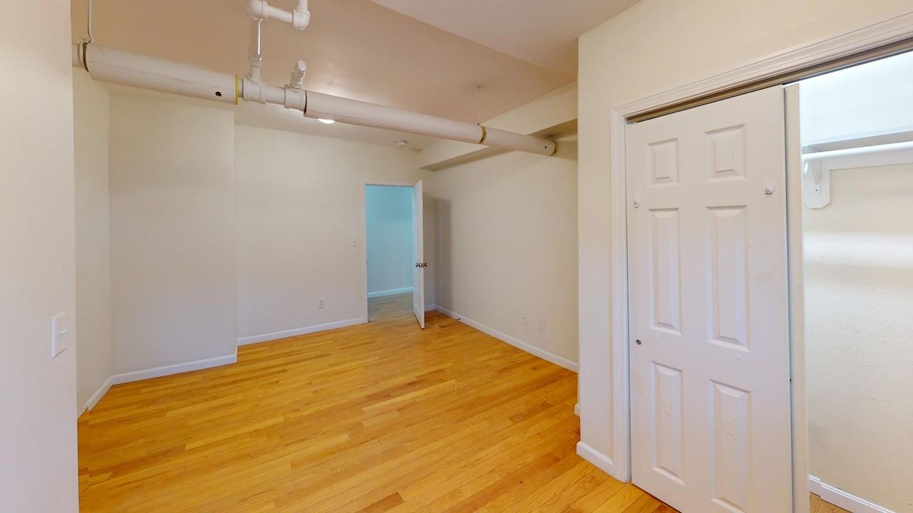 1640 Commonwealth Ave - Photo 7 of 14