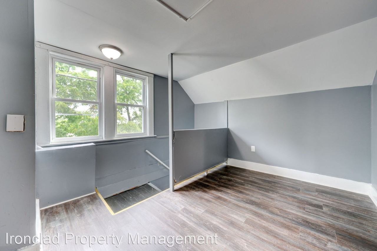 85 Clark St. - Photo 3 of 5