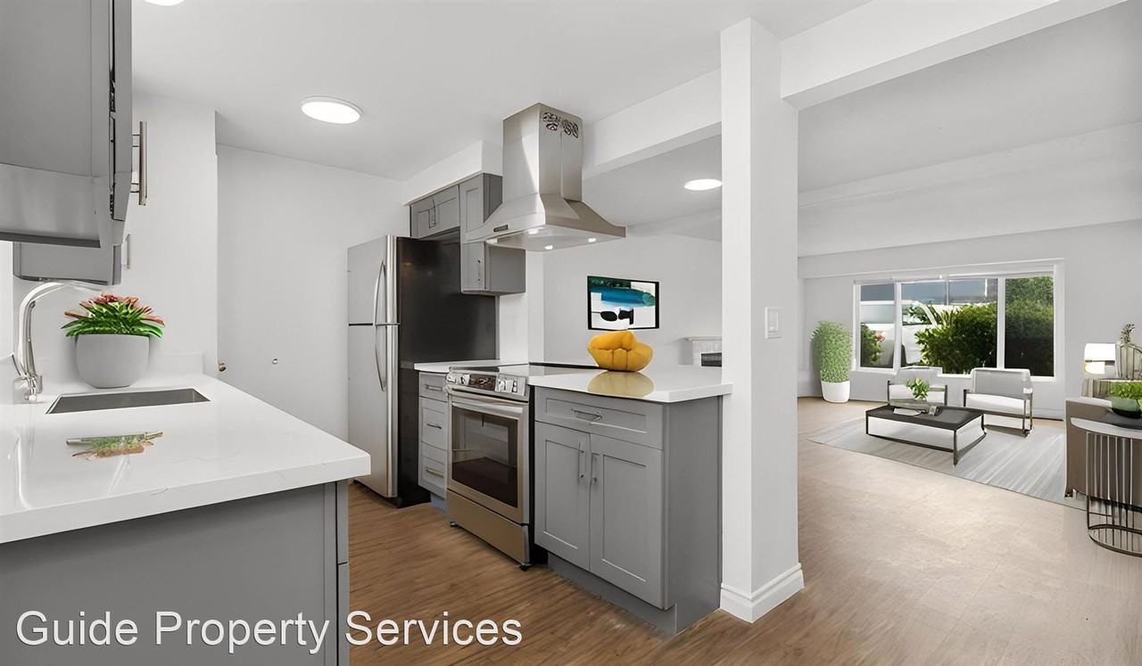 Townhomes at Melody Hill Beautifully Renovated Townhomes Apartments