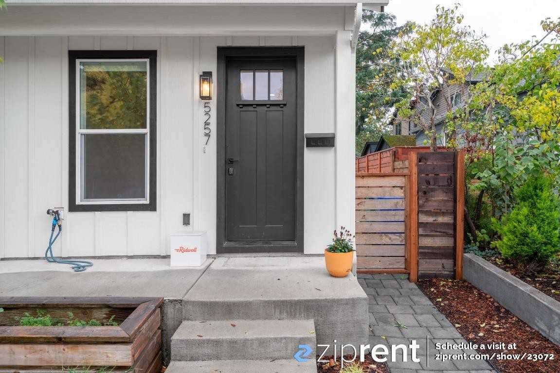 5257 Ne 32nd Pl - Photo 2 of 16