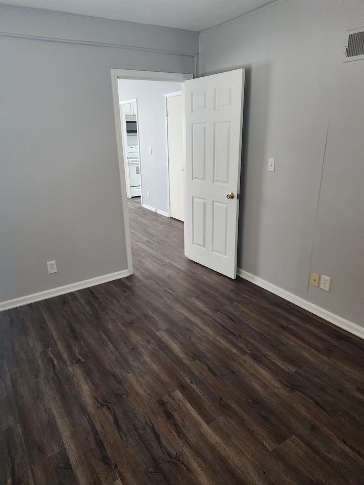 2027 Covert Ave #1 - Photo 7 of 20