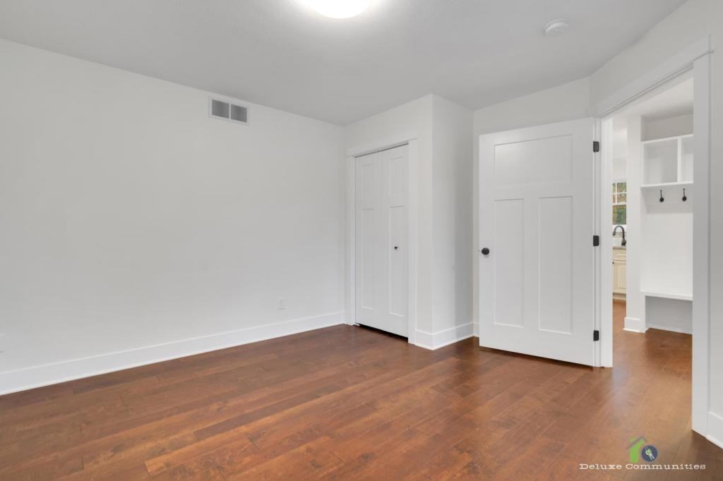 10115 S Crossroad Cir Se - Photo 3 of 28