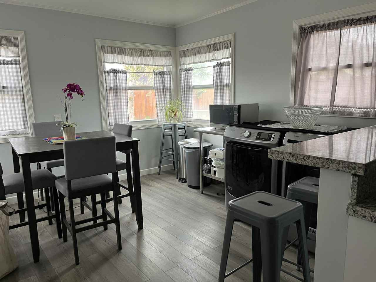 123 Mulberry Avenue - Photo 3 of 9