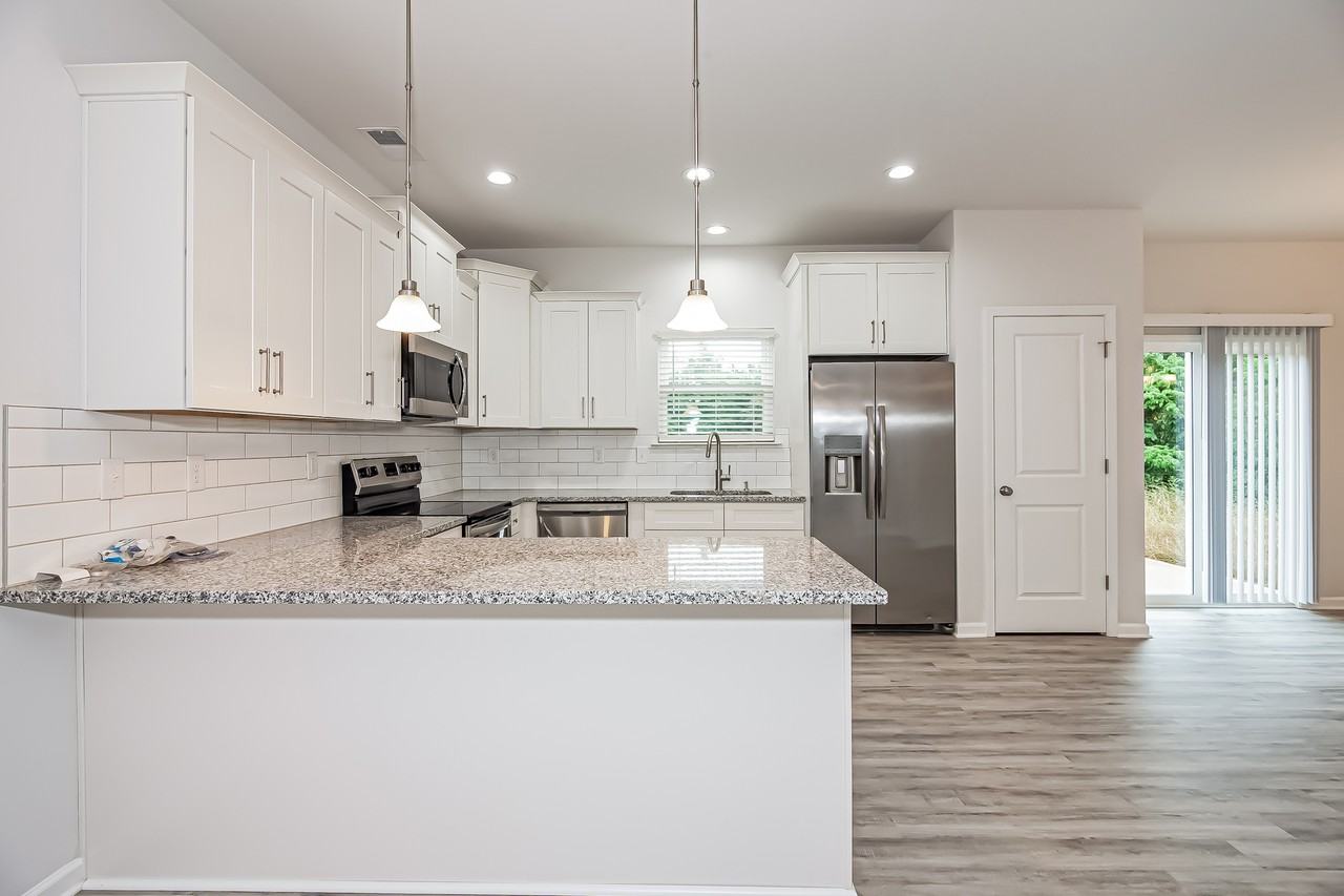 1119 Rhyne Rd - Photo 7 of 15