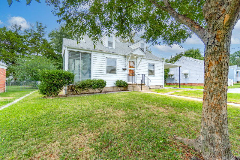 16 S Daisy Ave - Photo 3 of 20