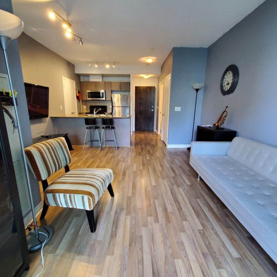 12 Yonge Street - Photo 4 of 21